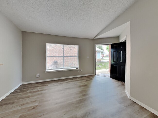 Foto del edificio - 3115 Kelling St