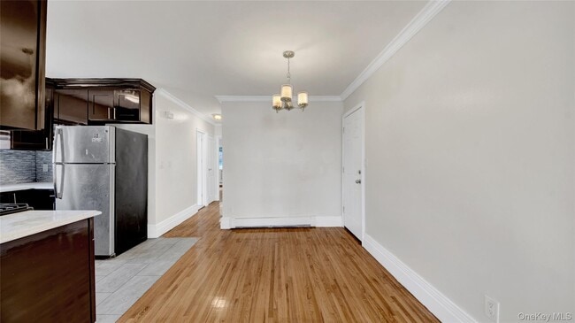 Foto del edificio - 4392 Carpenter Ave