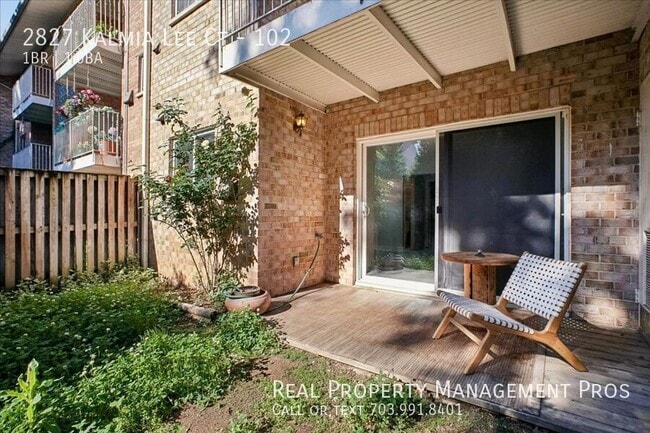 Photo - 2827 Kalmia Lee Ct Apartment