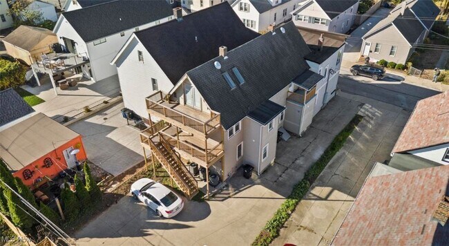 Foto del edificio - 1277 W 67th St