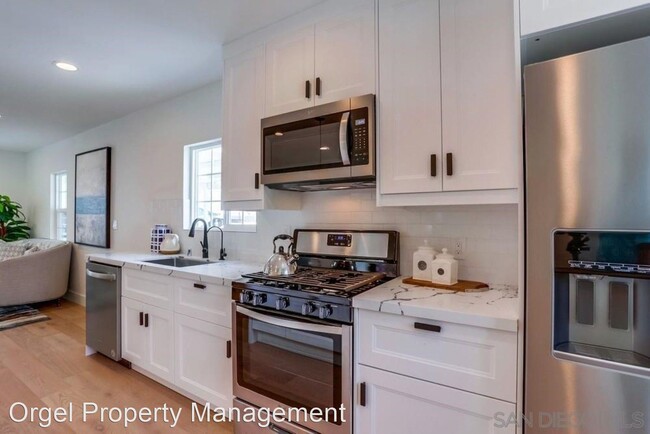 Building Photo - 4 br, 3 bath House - 5052 35th Street