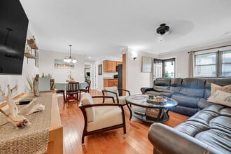 Building Photo - 97 Wharfside Dr