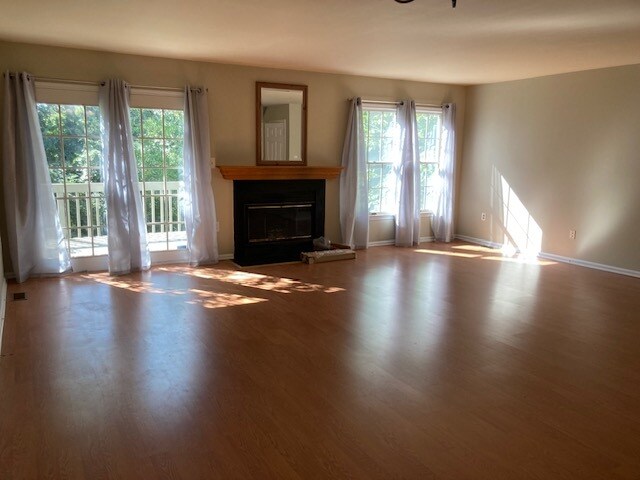Building Photo - 42 Springwood Ct