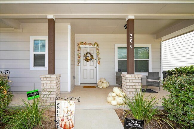 Foto del edificio - 206 Bent Creek Dr