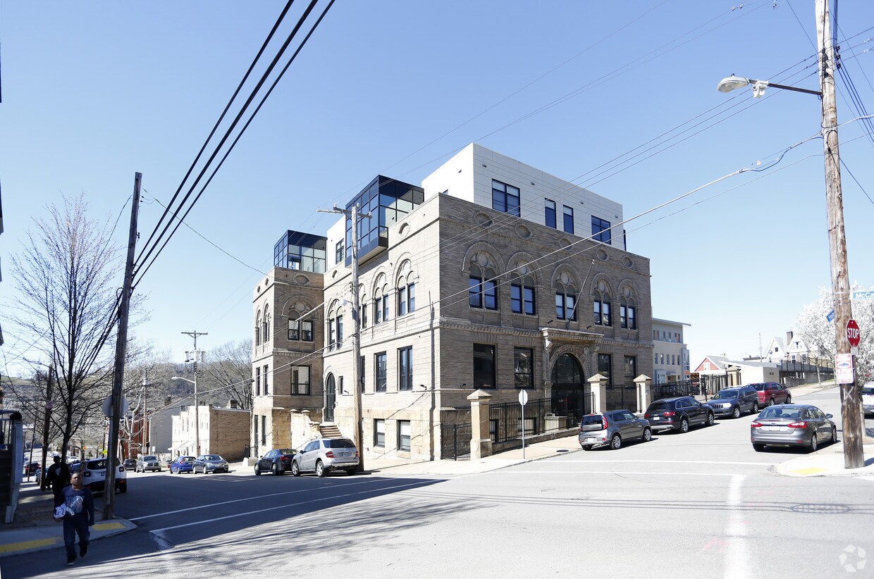 Mccleary School Condos Apartments Pittsburgh, PA