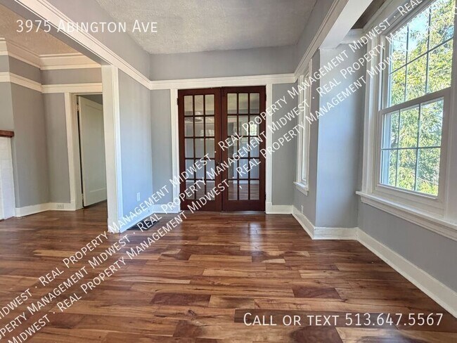 Foto del edificio - 3975 Abington Ave
