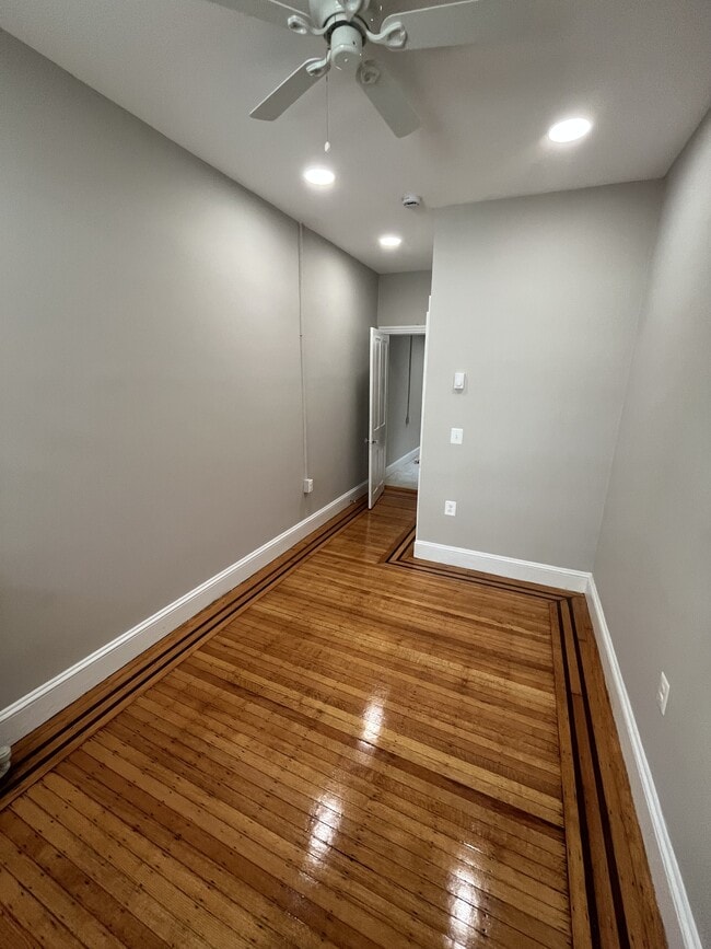 Building Photo - 1826 Spruce St