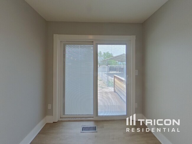 Building Photo - 1208 Atoka Dr