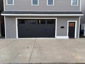 Building Photo - 4524 Edgemont St