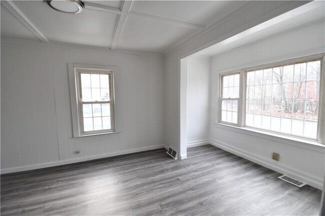 Building Photo - 23 Wawayanda Ave