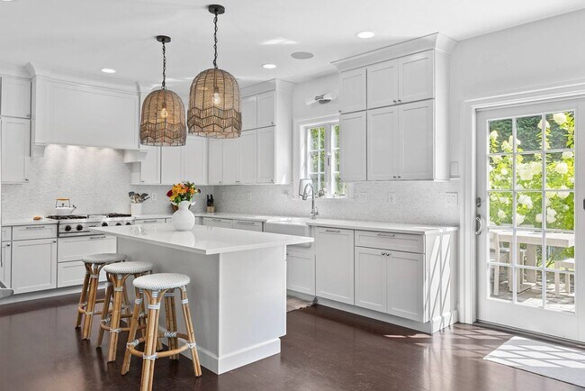 Foto del edificio - 50 Narrow Ln