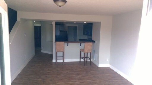 Building Photo - 129 S Alki Ln