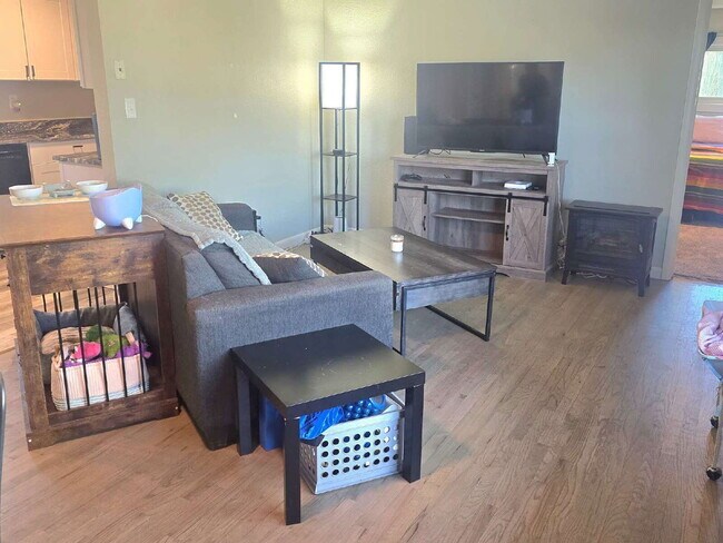 Foto del edificio - 2534 E San Miguel St