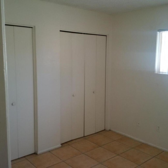 Foto del edificio - 2676 N 43rd Ave