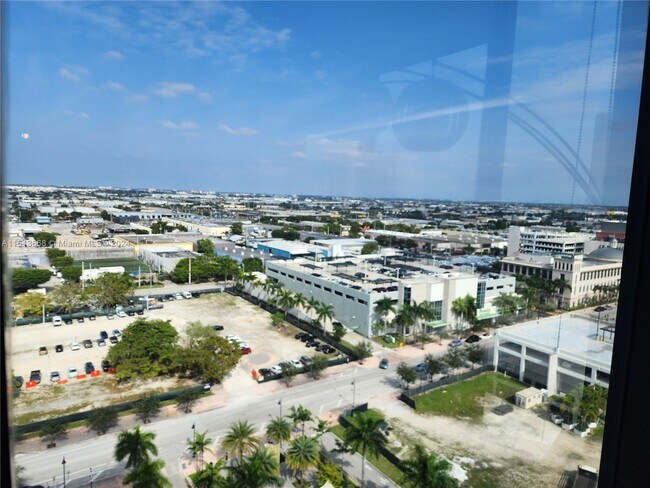 Building Photo - 5300 Paseo Blvd