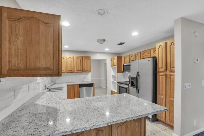 Building Photo - 3917 Tara Hall Dr