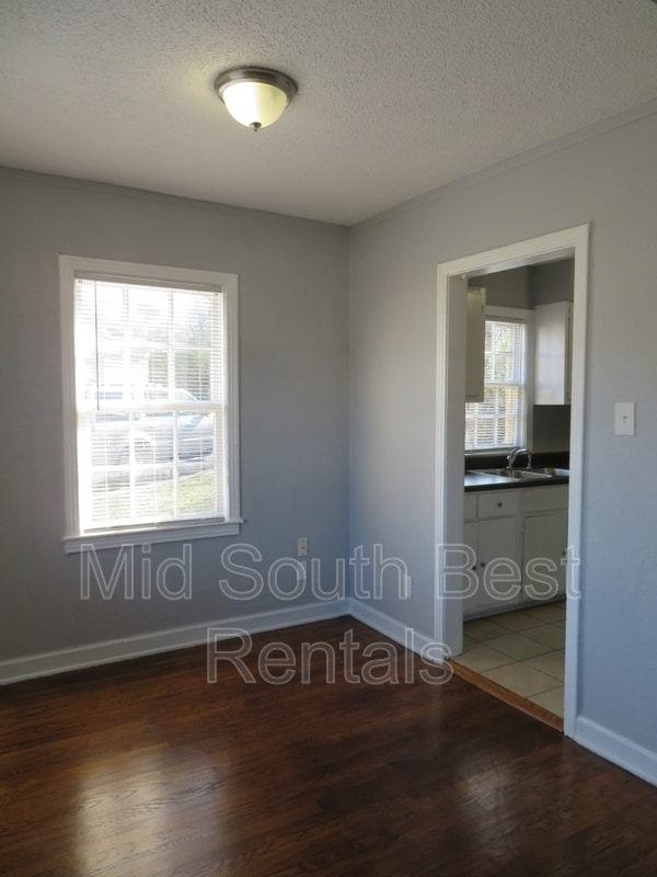 Building Photo - 1393 Kimball Ave