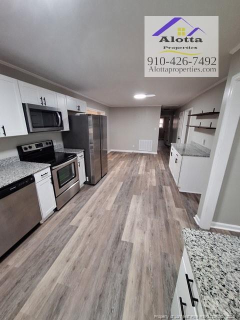 Foto del edificio - 2207 McBain Dr