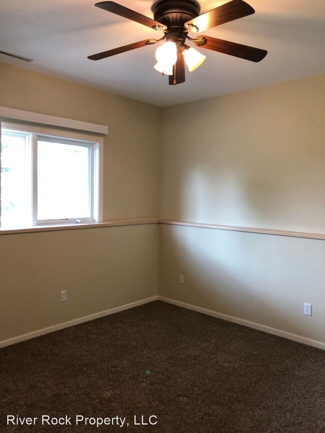 Building Photo - 3 br, 2 bath House - 3317 30th Ave S