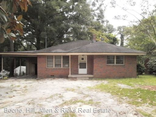 Primary Photo - 805 Tyan St