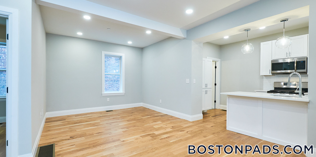 Building Photo - 58 Frankfort St
