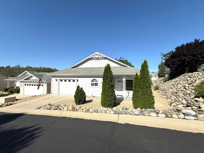 Building Photo - LOVELY HOME IN 55+ COMMUNITY IN PRESCOTT V...
