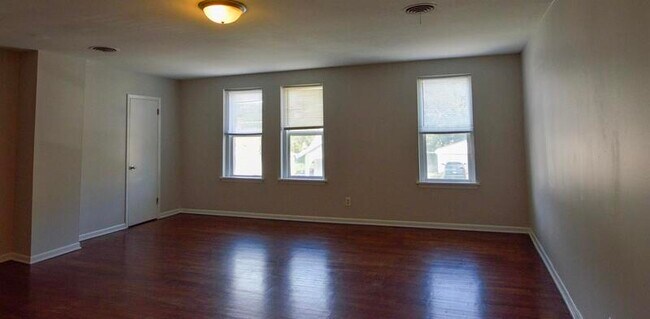 Foto del edificio - 2426 1/2 S 16th St #7