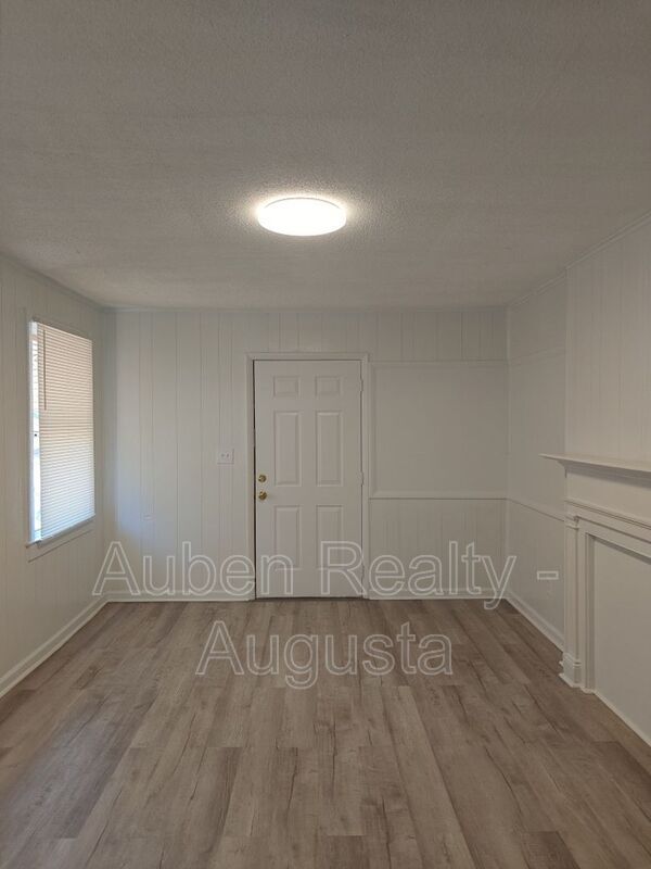 Foto del edificio - 2125 Kennedy Dr