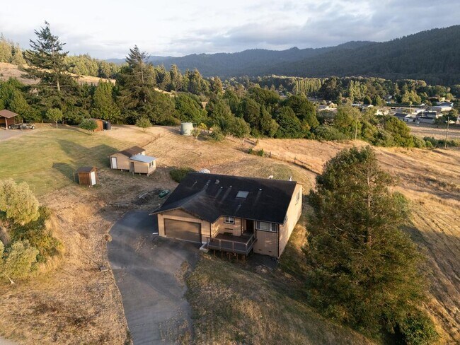 Foto del edificio - 165 Sunny Slope Ln