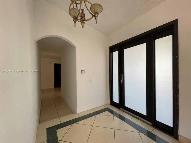 Building Photo - 631 SW 99th Pl