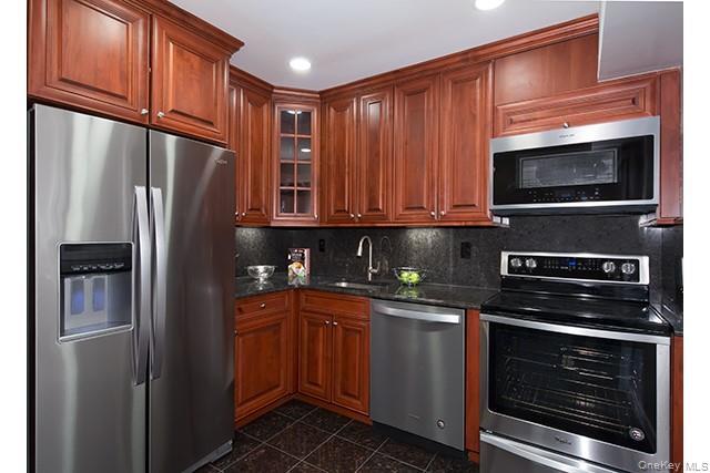 Building Photo - 1 Villa D'Est Dr