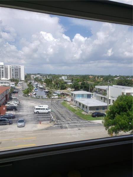 Building Photo - 1630 N Ocean Blvd