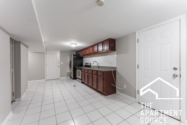 Foto del edificio - 1317 W Foster Ave