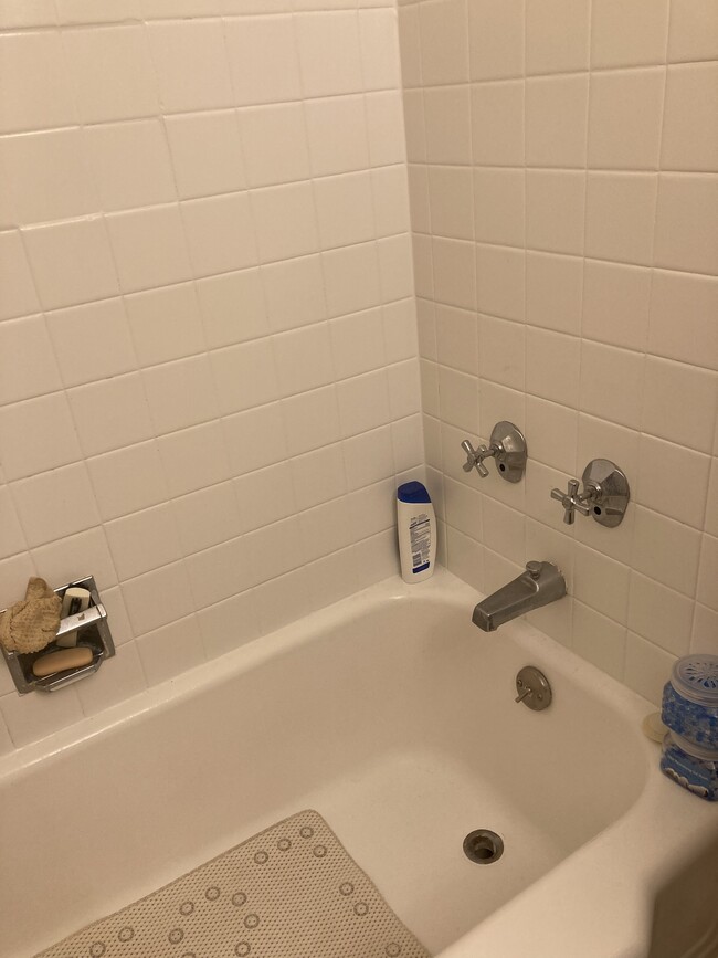 Bath - 4880 N Marine Dr