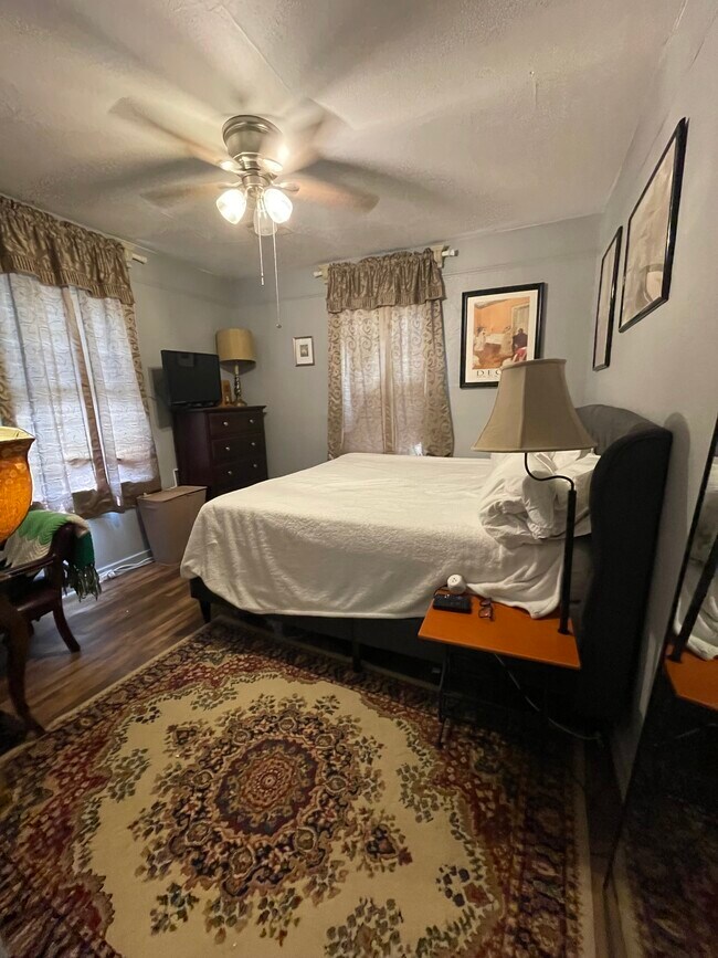 Foto del edificio - 844 Lebeau St