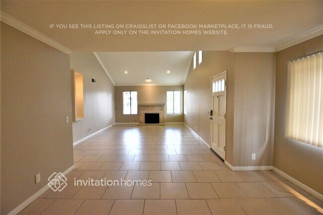 Building Photo - 1500 W Alexis Ave