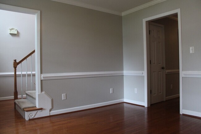 Building Photo - 304 Jacob's Ridge Dr
