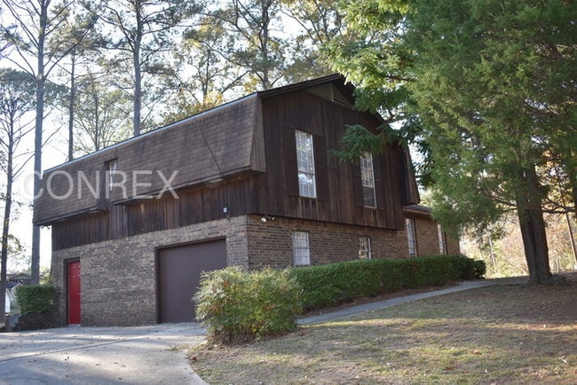 Building Photo - Beautiful Home on Gorgeous Lot