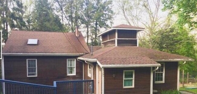 Building Photo - 22 Hilldale Dr