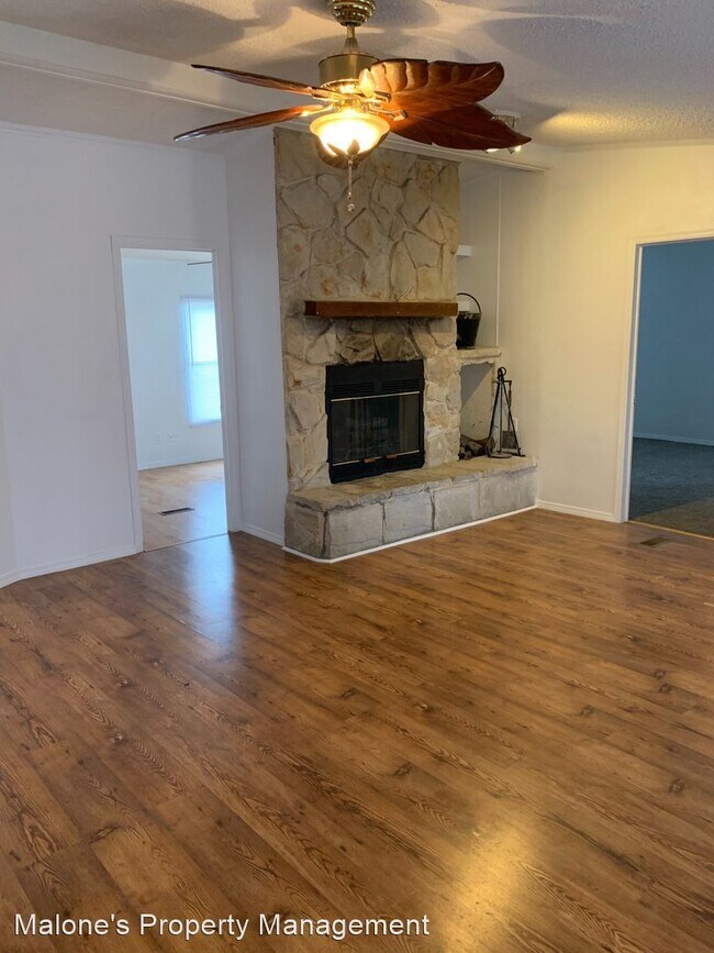 Foto del edificio - 4 br, 2 bath House - 14705 Drummond Road