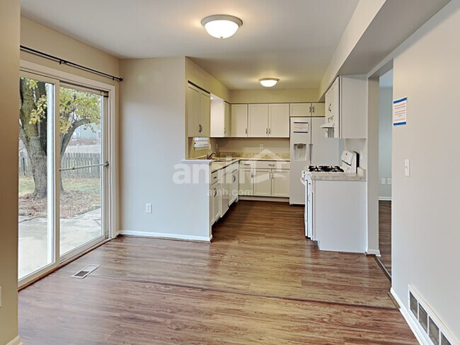 Foto del edificio - 13804 W Jonesport Ct