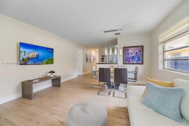 Foto del edificio - 3262 SW 28th St