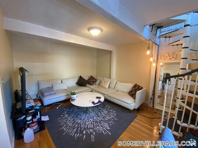 Building Photo - 259 Beacon St