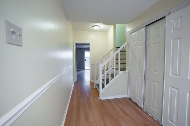 Photo - 8202 Ashford Blvd Townhome