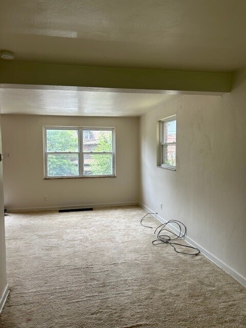 Building Photo - 526 Princeton Blvd