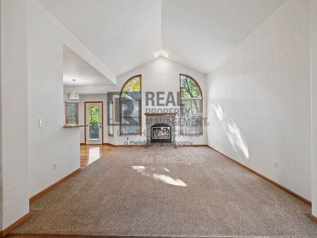 Foto del edificio - 4349 Winterstone Dr