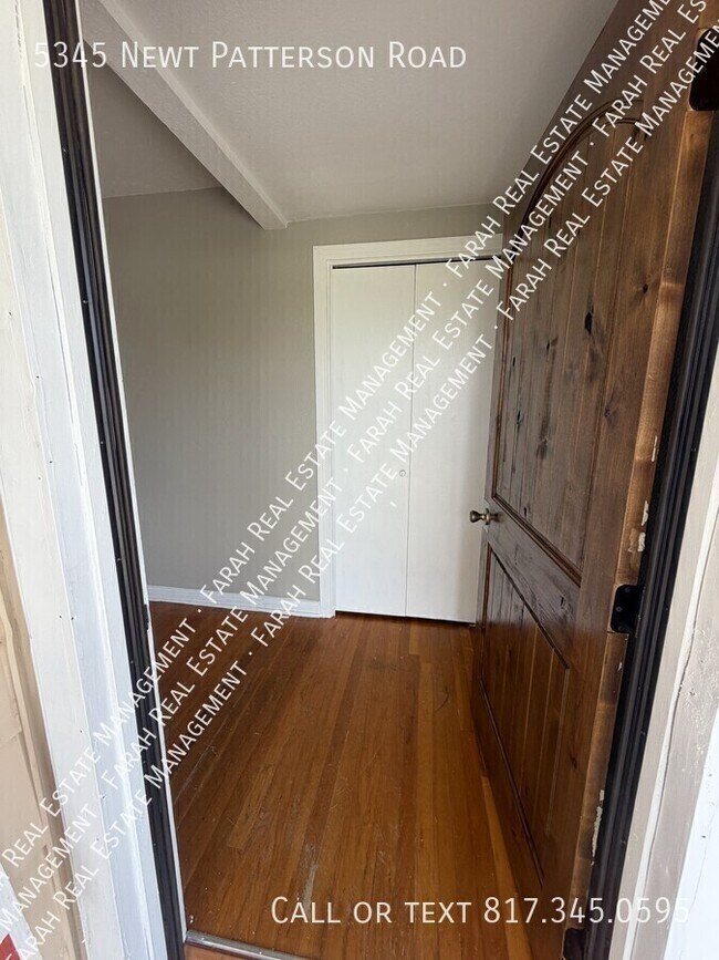Foto del edificio - 5345 Newt Patterson Rd
