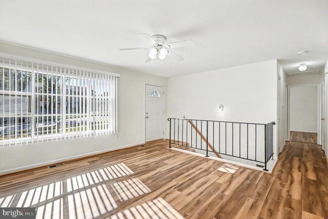 Building Photo - 13828 Londonderry Ct