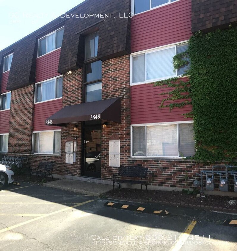 3846 25th Ave, Schiller Park, IL 60176 Room for Rent in Schiller Park