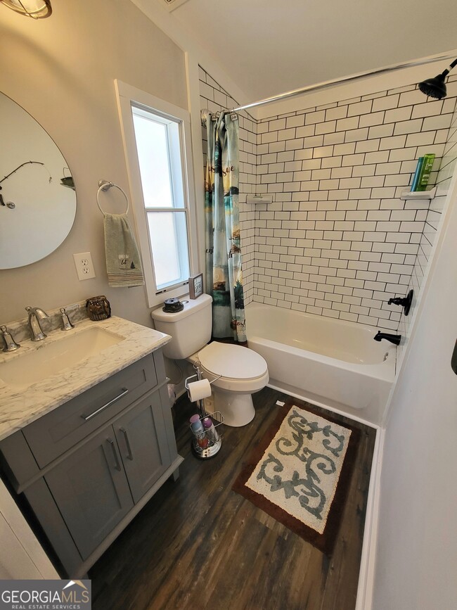 Building Photo - 129 Sunfish Trail SW